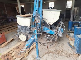 Online aukce:  KINZE 3000