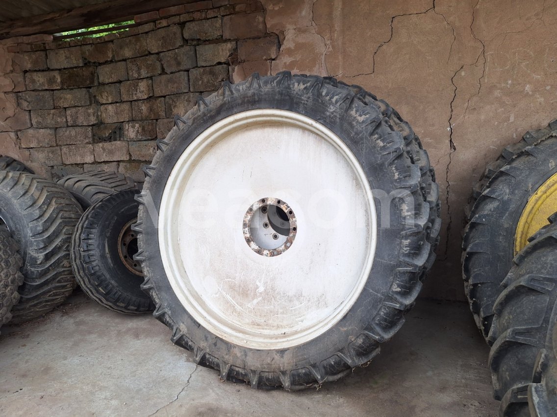 Интернет-аукцион:   KOLA NA POSTŘIKOVAČ 300/95 R 52