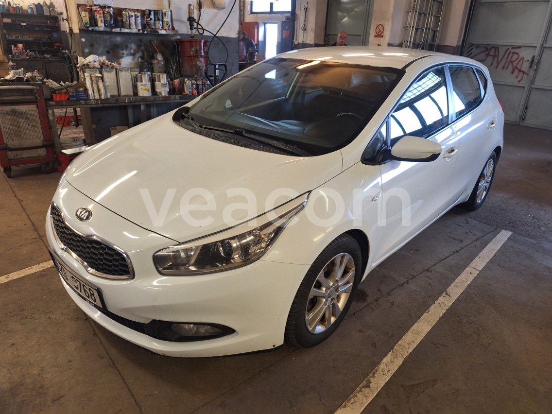 Online auction: KIA  CEE´D
