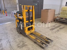 Online auction: JUNGHEINRICH  ERD 220 Č2