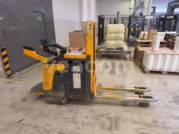 Online auction: JUNGHEINRICH  ERD 220 Č2