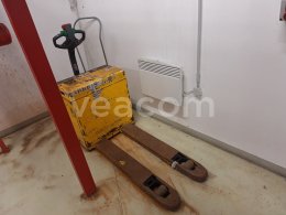Online auction: JUNGHEINRICH  ELE 16