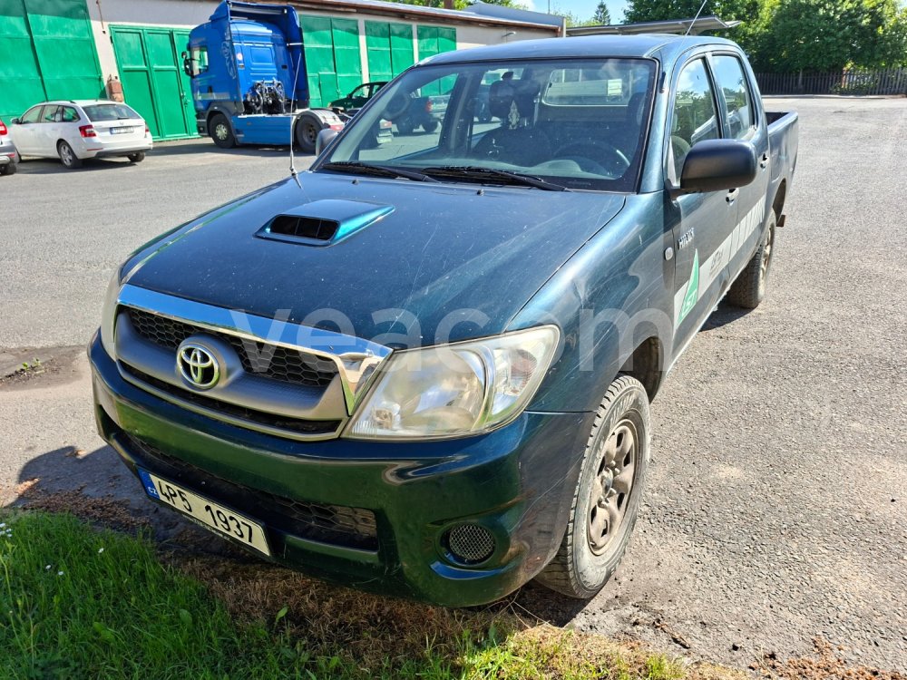 Online aukce: TOYOTA  HILUX 4X4