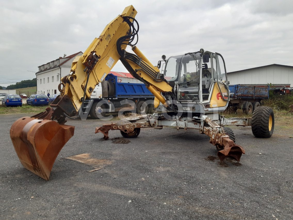 Online auction: MENZI MUCK  A81 Mobil