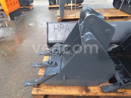 Online auction:   JCB PODKOPOVÁ LŽÍCE 40 CM