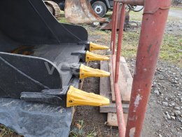 Online aukce: JCB  BAGROVÁ LOPATA JS 200