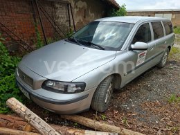 Online aukce: VOLVO  V70