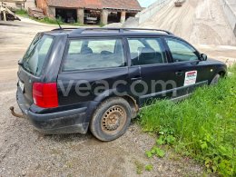 Online auction: VOLKSWAGEN  PASSAT VARIANT TDI