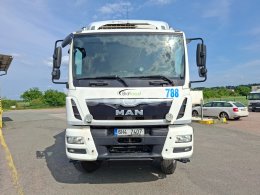 Online aukce: MAN  TGM 13.250 4X4 S CHLADÍRENSKOU NÁSTAVBOU