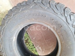 Online-Versteigerung:   PNEUMATIKA  1 KS NA NISSAN PICK UP D22