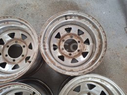 Online auction:   SADA DISKŮ 4 KS