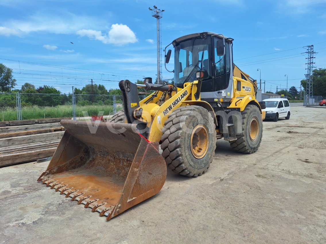 Online-Versteigerung: NEW HOLLAND  W 130 4X4