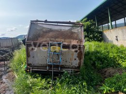 Online aukce:   KAMZIK  MAXI KŔMNY VOZ