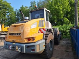 Online aukce: LIEBHERR  L526