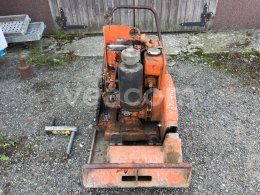 Online auction: CASE  VIBROMAX AVS 1900