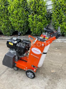 Online aukce: HUSQVARNA  FS400 LV
