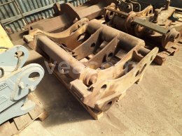 Online aukce:   HYDRAULICKÝ RYCHLOUPÍNÁK NA NAKLADAČ VOLVO L150-180