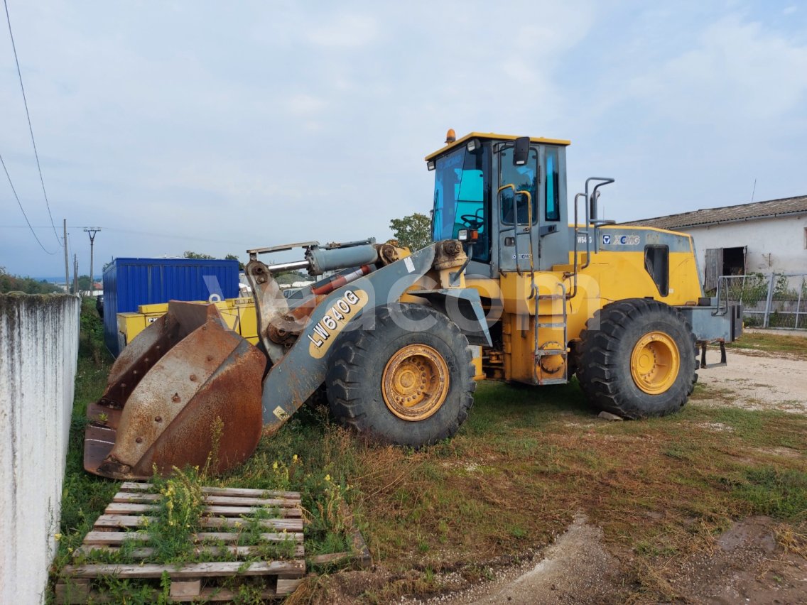 Online auction:   XCMG LW640G