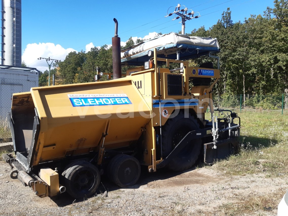 Online auction: CATERPILLAR  BB - 650