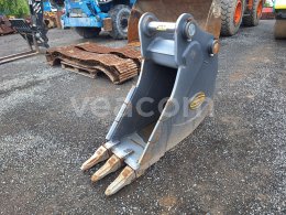 Online aukce:  STRICKLAND JS160