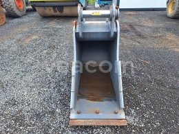 Online auction: STRICKLAND  JS160