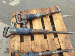 Online auction:   PNEUMATICKÁ BOURACÍ KLADIVA