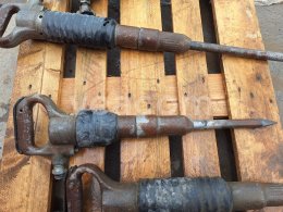 Online auction:   PNEUMATICKÁ BOURACÍ KLADIVA