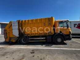 Online auction: SCANIA  P94 GB 4X2 230