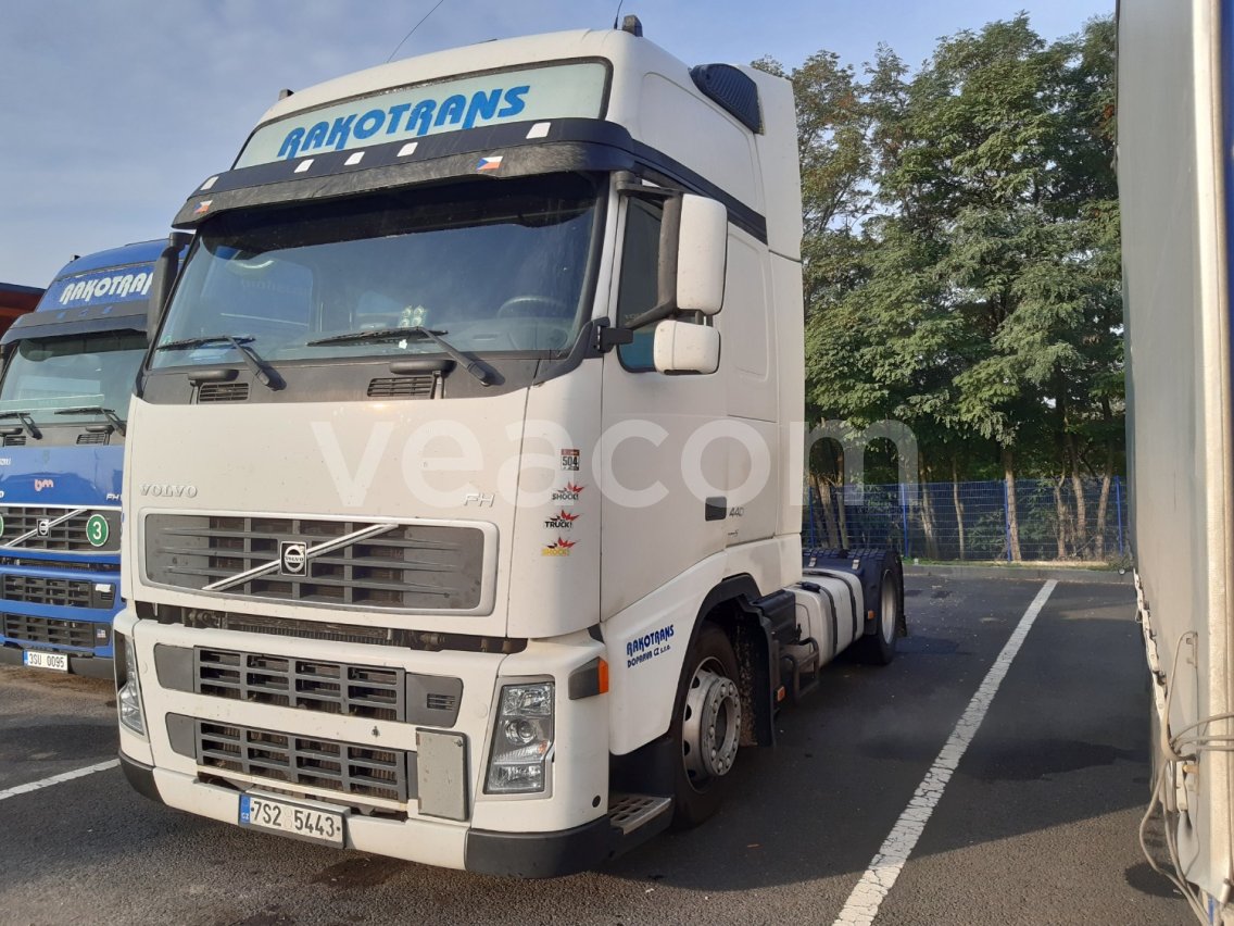 Online aukce: VOLVO  FH13 440 42T