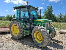 Aukcja internetowa: JOHN DEERE  5075E 4X4