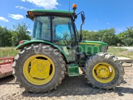 Aukcja internetowa: JOHN DEERE  5075E 4X4