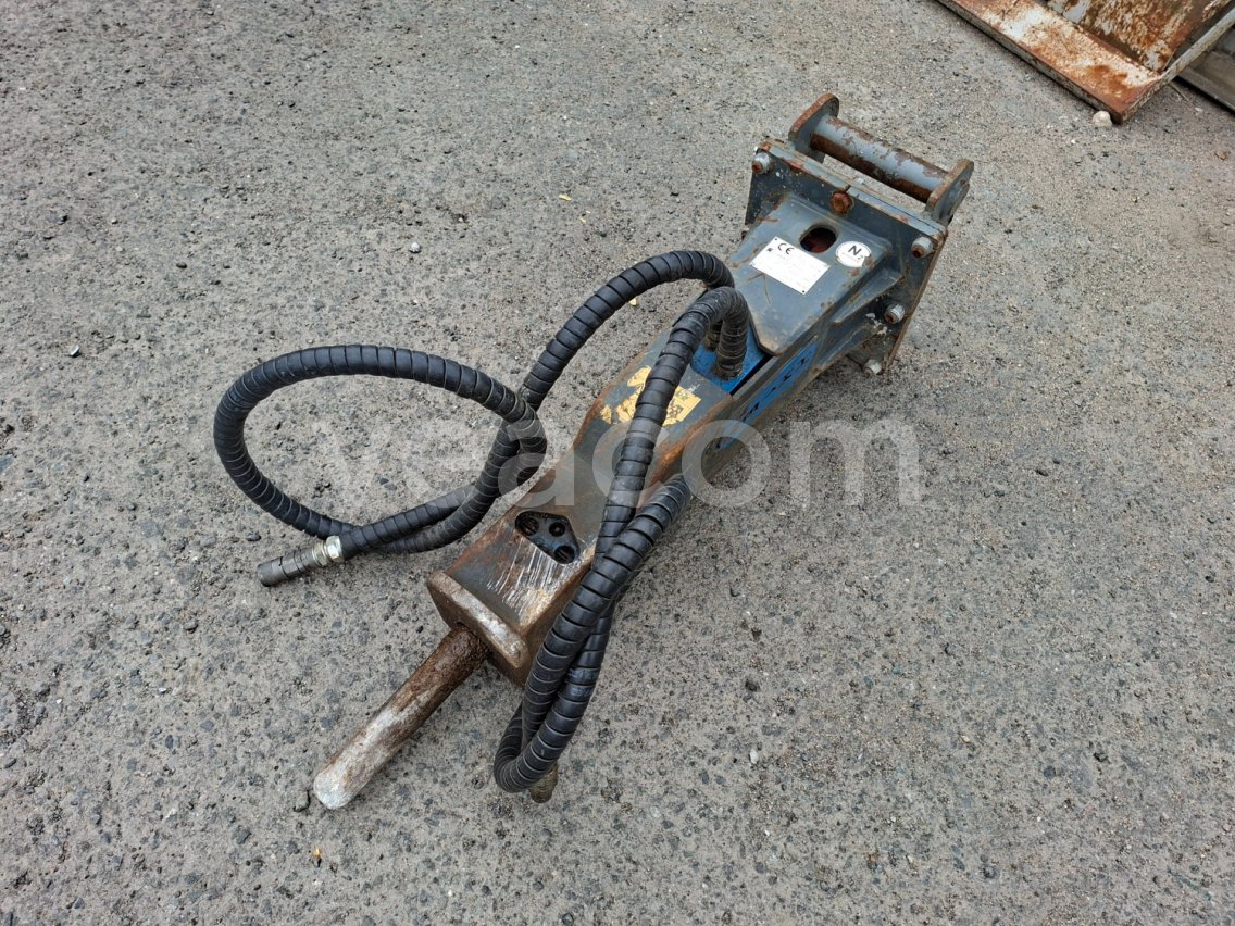 Online árverés:   HYDRAULICKÉ KLADIVO HAMMER HM 150