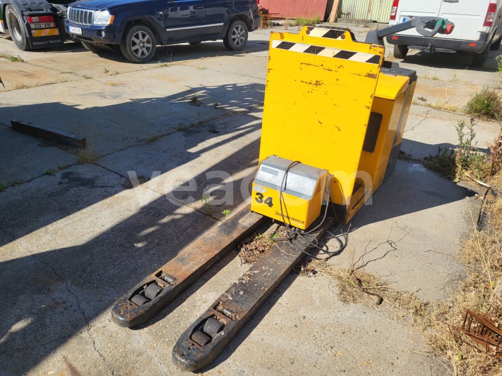 Online auction: JUNGHEINRICH  ECE118