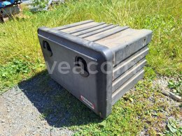 Online auction:  KUFR DAKEN (1)
