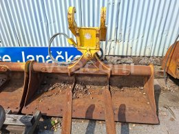 Aukcja internetowa:   HYDRAULICKÁ SVAHOVÁ LŽÍCE LIEBHERR 200 CM
