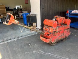 Online aukce:  VIBRAČNÍ VÁLEC