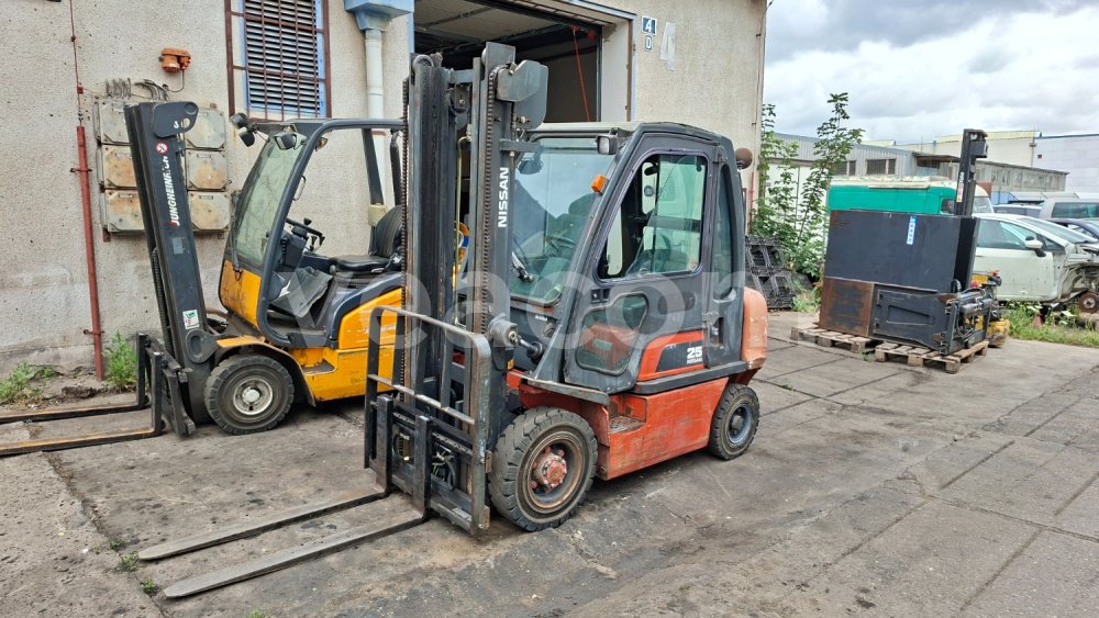 Online aukce: NISSAN  FD02A25Q