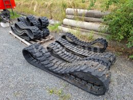 Online auction:  SOUBOR PÁSŮ NA BAGRY ZNAČKY CNH