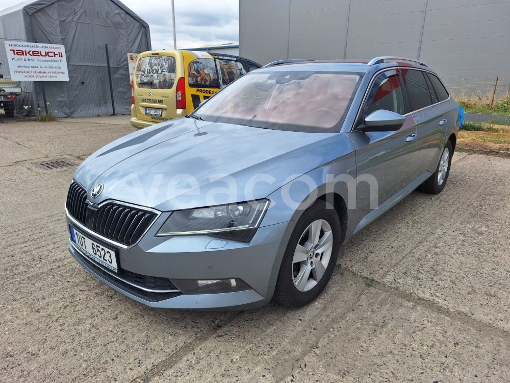 Online aukce: ŠKODA  SUPERB
