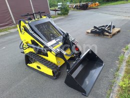 Online aukce:   MACHPRO SKID STEER LOADER MPS330