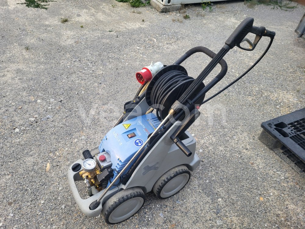 Online-Versteigerung:  QUADRO 799TST