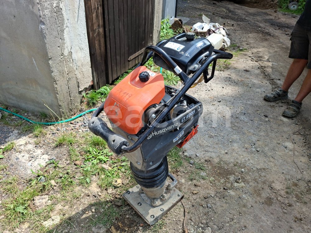 Online auction: HUSQVARNA  LT 6005