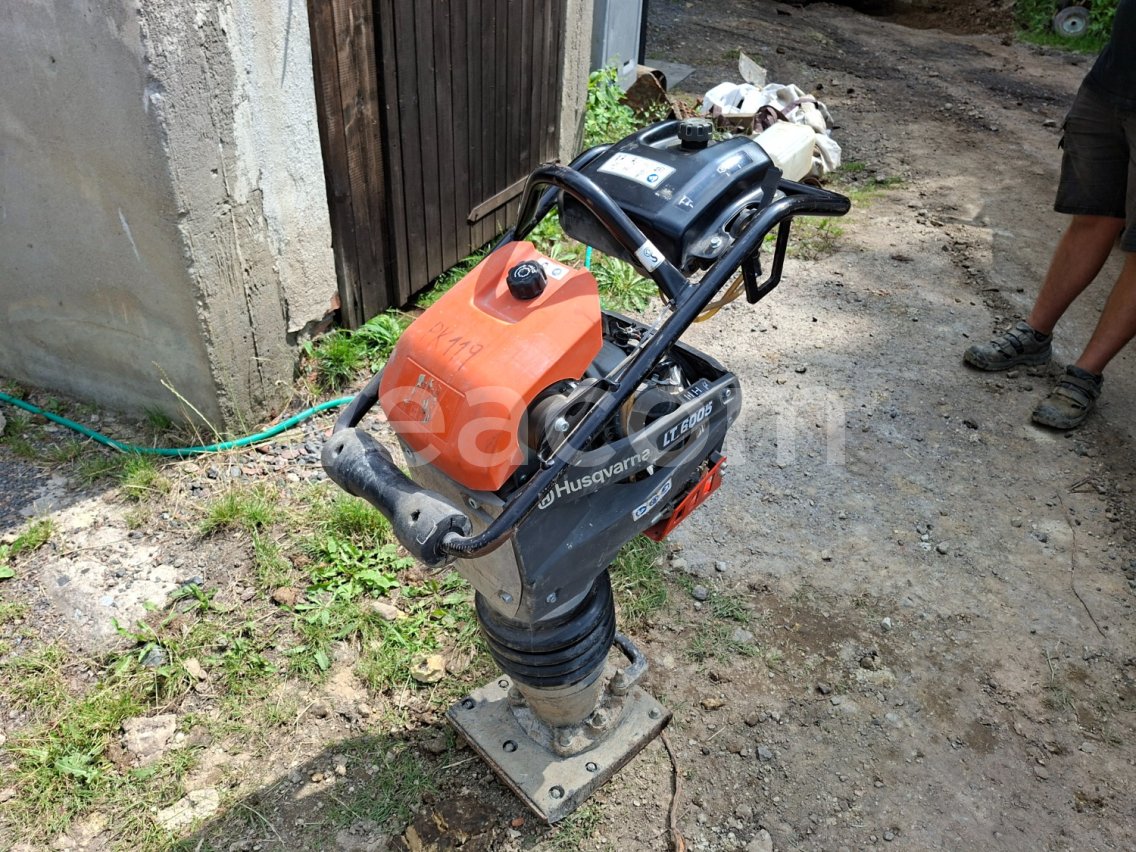 Online aukce: HUSQVARNA  LT 6005