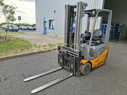 Online auction: JUNGHEINRICH  EFG 215