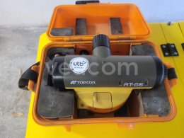 Online auction:   TOPCON AT-G6