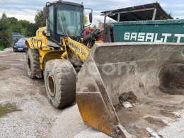 Online auction: NEW HOLLAND  W230