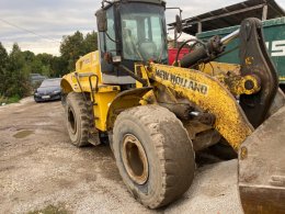 Online aukce: NEW HOLLAND  W230