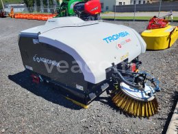 Online aukce: TROMBIA  220