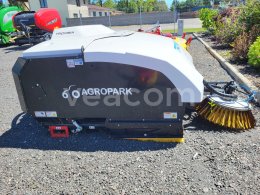 Online aukce: TROMBIA  220