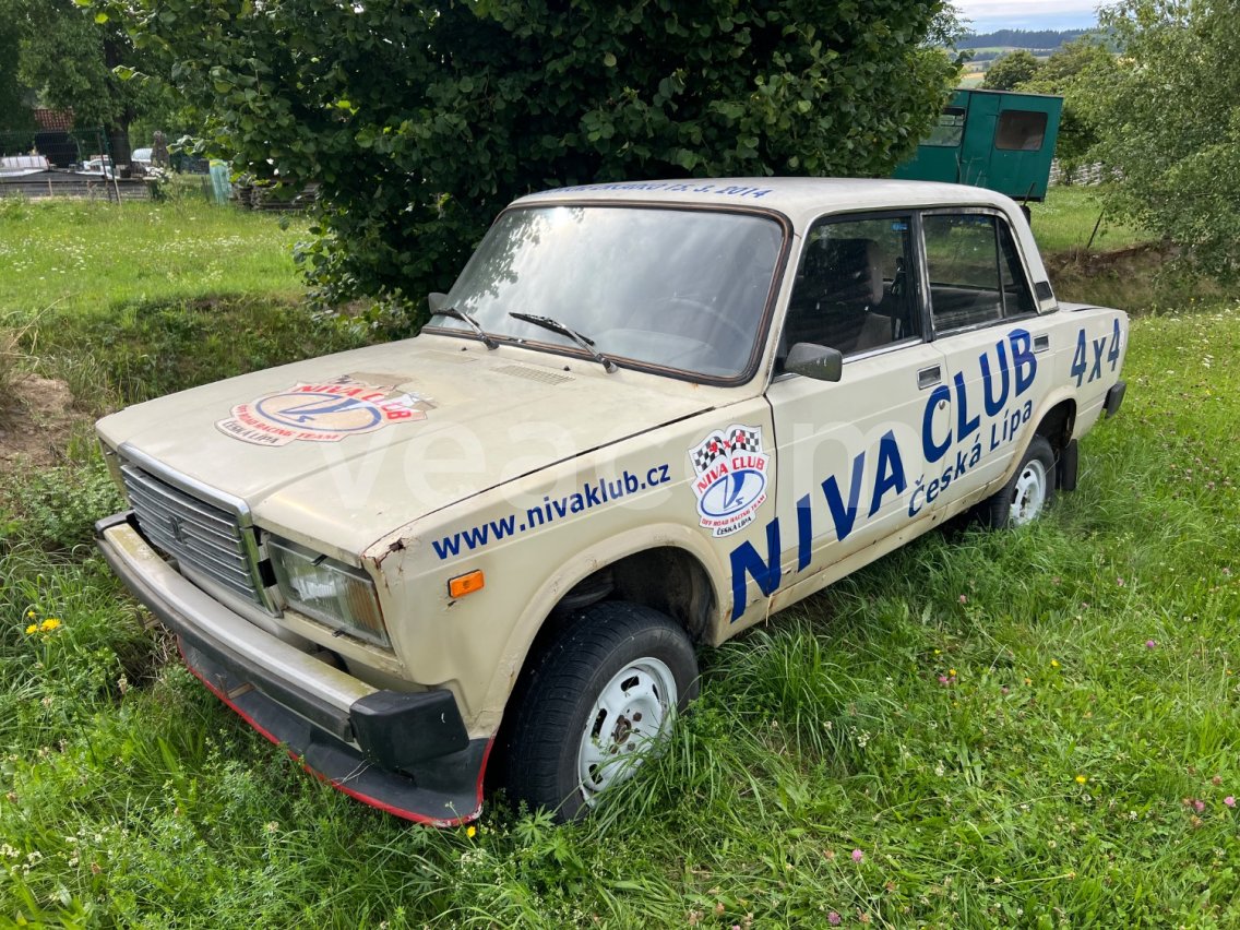 Online auction: LADA  VAZ 2107 4X4